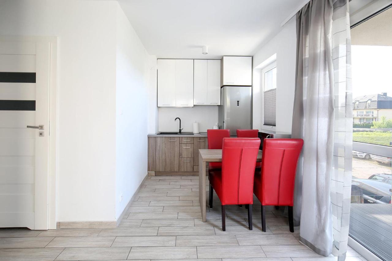 Ferienwohnung Apartament Red Mielno Großmöllen Exterior foto