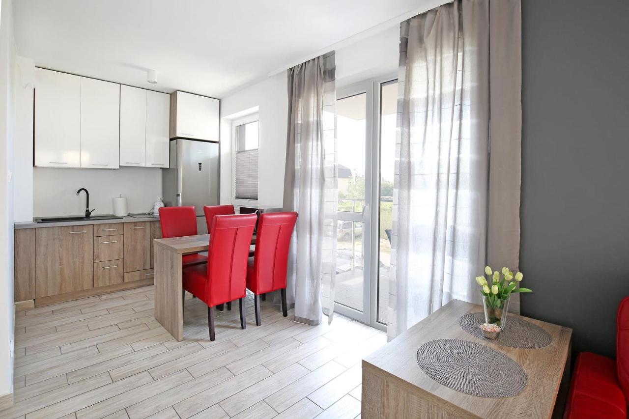 Ferienwohnung Apartament Red Mielno Großmöllen Exterior foto